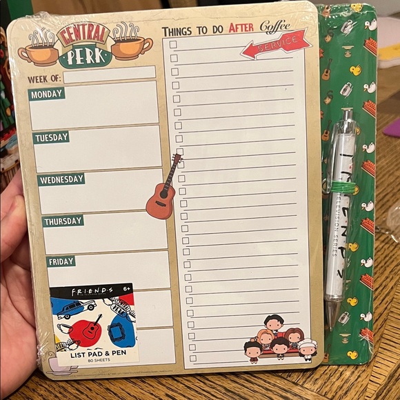 FRIENDS | Office | Friends Central Perk Notepad And Pen Set Green And ...